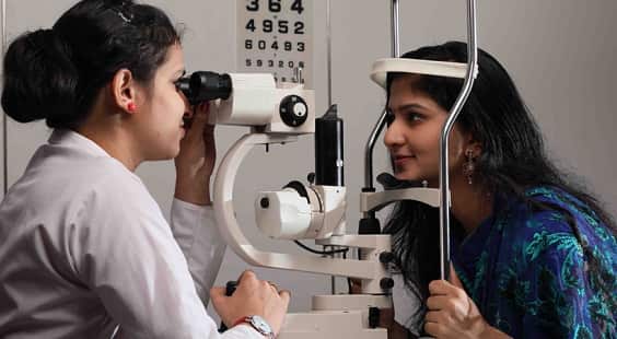 How to Become an Eye Doctor in India?