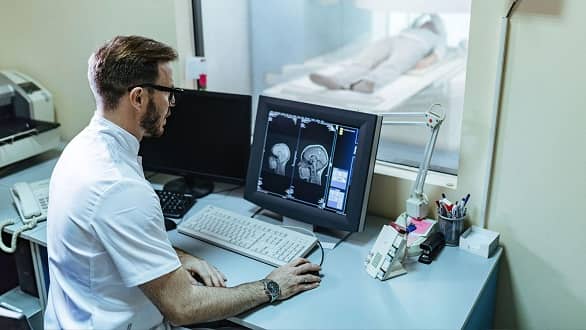 How To Become A Radiologist In India